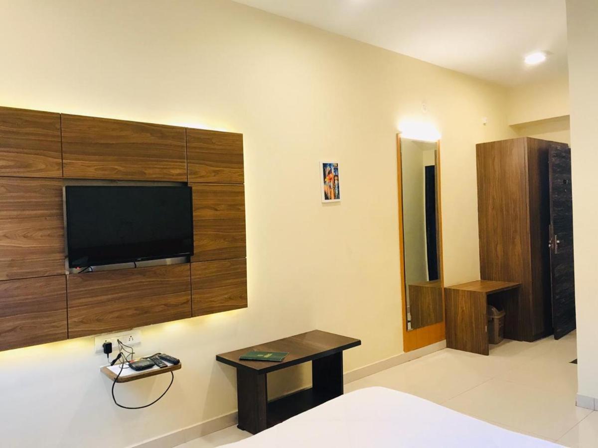 Hotel Golden - I Rāipur Exteriér fotografie