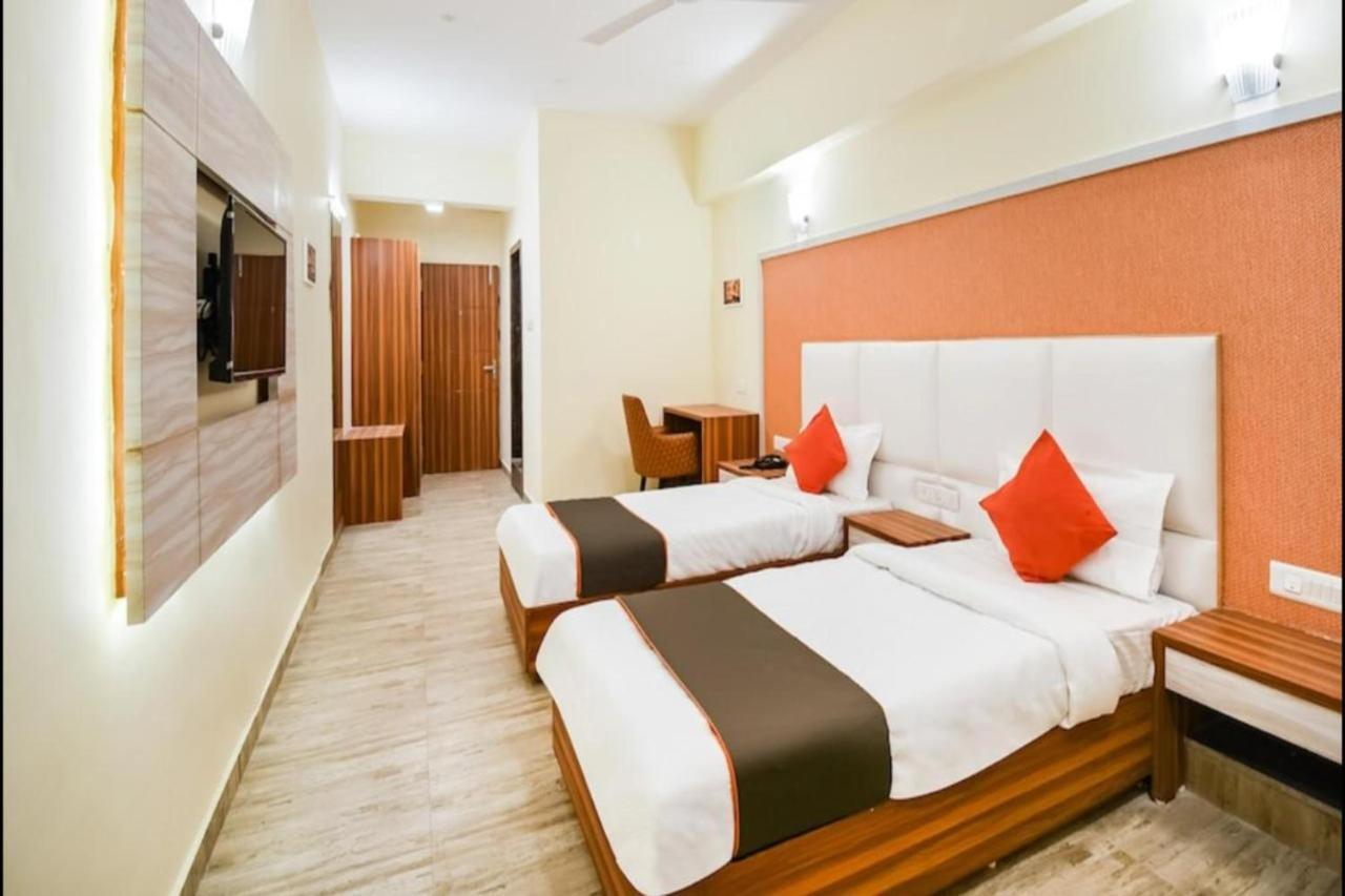 Hotel Golden - I Rāipur Exteriér fotografie